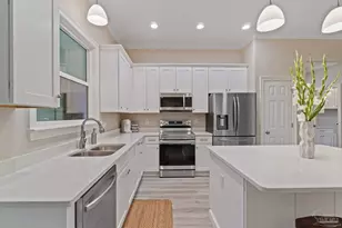 8134 Miranda St, Navarre, FL 32566 - Photo 7