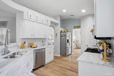 10736 Crosscut Dr, Pensacola, FL 32506 - Photo 9