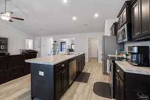 3527 Bonfire Ln, Pensacola, FL 32526 - Photo 13