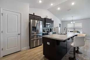 3527 Bonfire Ln, Pensacola, FL 32526 - Photo 9