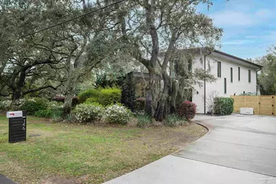 146 Highpoint Dr, Gulf Breeze, FL 32561 - Photo 63