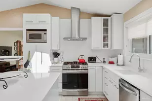 6550 Chardonnay, Pensacola, FL 32504 - Photo 9