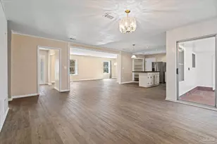 8229 Ridgefield Rd, Pensacola, FL 32514 - Photo 7