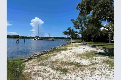 634 Silvershore Dr, Pensacola, FL 32507 - Photo 13