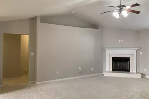 8770 Kennedy Dr, Pensacola, FL 32506 - Photo 15