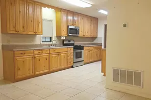 6412 W Fairfield Dr, Pensacola, FL 32506 - Photo 9