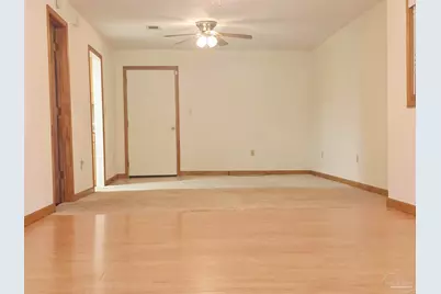 6412 W Fairfield Dr, Pensacola, FL 32506 - Photo 15