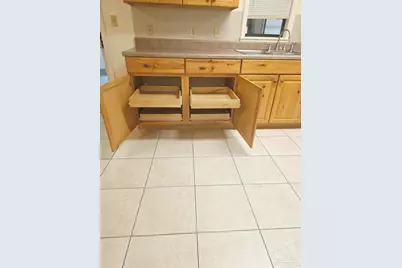 6412 W Fairfield Dr, Pensacola, FL 32506 - Photo 11