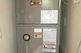 6412 W Fairfield Dr, Pensacola, FL 32506 - Photo 25