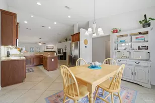 8435 Ferlon Ave, Pensacola, FL 32526 - Photo 7