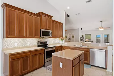 8435 Ferlon Ave, Pensacola, FL 32526 - Photo 9