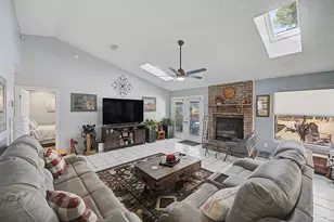 5029 N Forest Creek Dr, Pace, FL 32571 - Photo 11