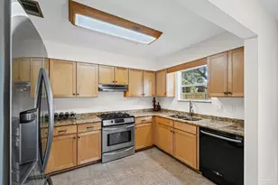 2176 Calle De Cantabria, Navarre, FL 32566 - Photo 15