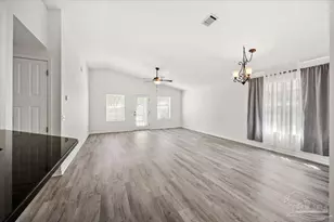 1710 Ivalea Cir, Navarre, FL 32566 - Photo 5