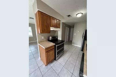 676 S 72nd Ave #B, Pensacola, FL 32506 - Photo 7