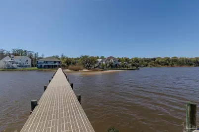 3 W Cypress Pt W, Pensacola, FL 32514 - Photo 9