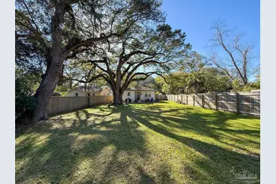 224 N M St, Pensacola, FL 32502 - Photo 13