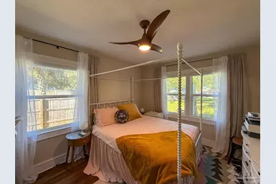 224 N M St, Pensacola, FL 32502 - Photo 11