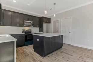 1301 Dr Martin Luther King Jr Dr, Pensacola, FL 32503 - Photo 9