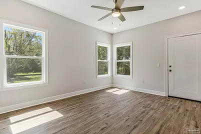 1301 Dr Martin Luther King Jr Dr, Pensacola, FL 32503 - Photo 7