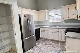 2105 Tucson Ave, Pensacola, FL 32526 - Photo 5