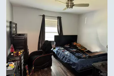 1644 Twin Pines Cir, Cantonment, FL 32533 - Photo 9