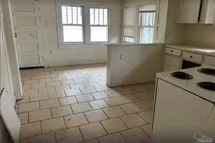 115 N I St, Pensacola, FL 32501 - Photo 5