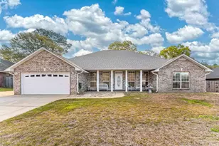 7220 Annandale Dr, Pensacola, FL 32526 - Photo 1