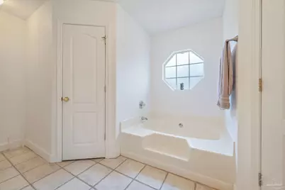 7220 Annandale Dr, Pensacola, FL 32526 - Photo 39