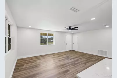 3200 E Avery St, Pensacola, FL 32503 - Photo 13