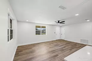 3200 E Avery St, Pensacola, FL 32503 - Photo 13