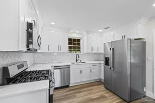 3200 E Avery St, Pensacola, FL 32503 - Photo 5