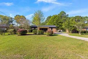 1027 Dog Track Rd, Pensacola, FL 32506 - Photo 3