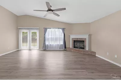 2227 Parker Pl Ct, Navarre, FL 32566 - Photo 11
