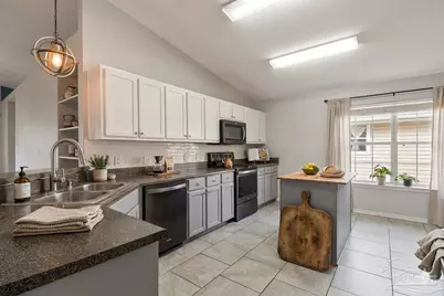 8020 Cayenne Way, Pensacola, FL 32526 - Photo 5