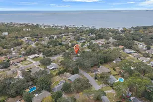 306 Shoreline Dr, Gulf Breeze, FL 32561 - Photo 39
