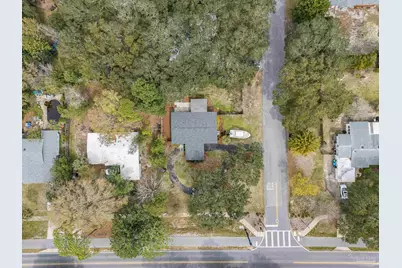 306 Shoreline Dr, Gulf Breeze, FL 32561 - Photo 37