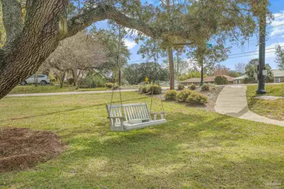 306 Shoreline Dr, Gulf Breeze, FL 32561 - Photo 3