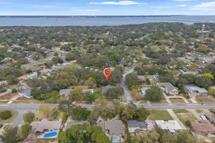 306 Shoreline Dr, Gulf Breeze, FL 32561 - Photo 37