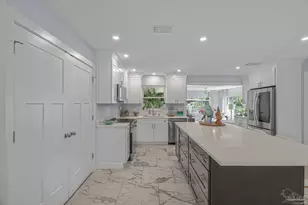 306 Shoreline Dr, Gulf Breeze, FL 32561 - Photo 15
