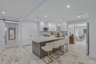 306 Shoreline Dr, Gulf Breeze, FL 32561 - Photo 15