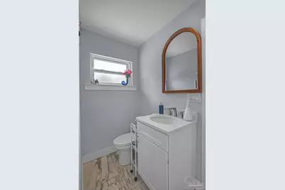 306 Shoreline Dr, Gulf Breeze, FL 32561 - Photo 23