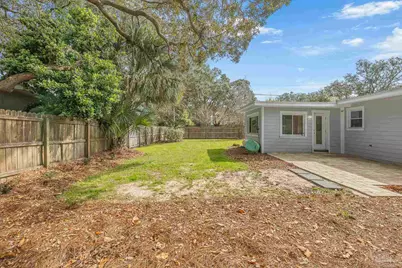 306 Shoreline Dr, Gulf Breeze, FL 32561 - Photo 33
