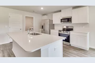 8701 Bluebell St, Milton, FL 32583 - Photo 5