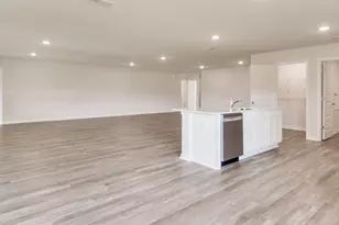 8701 Bluebell St, Milton, FL 32583 - Photo 7