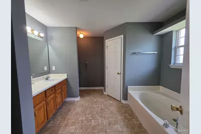 6024 Yellow Rose Dr, Pensacola, FL 32526 - Photo 17