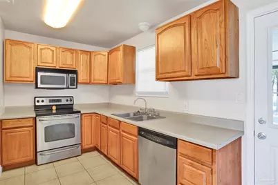 4350 Pine Villa Cir, Pace, FL 32571 - Photo 9