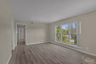 5067 Crestwood Rd, Pensacola, FL 32503 - Photo 9