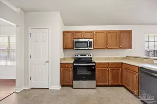 6525 Tampa Dr, Pensacola, FL 32526 - Photo 7