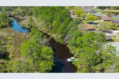 5751 Dunbar Cir, Milton, FL 32583 - Photo 41